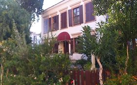 Cunda Zehra Teyzenin Evi